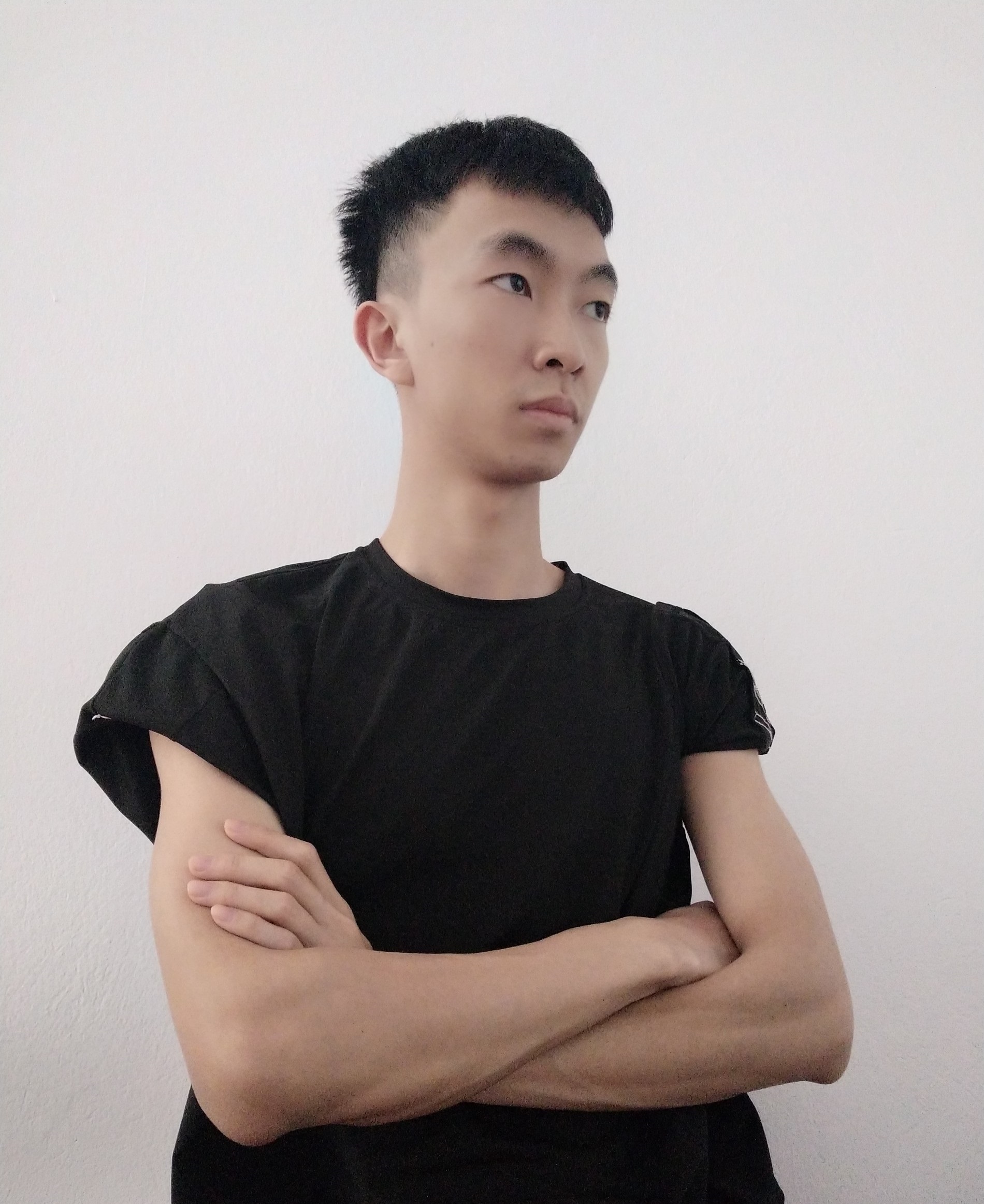 Le Trung image